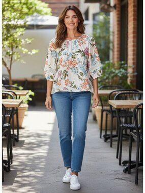 Kate & Lily Womens Floral 3/4 Sleeve Top 3X Lightweight Rayon Blend Lace Accent